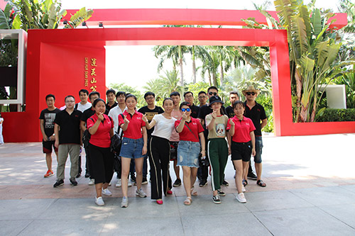 新员工游内页1.jpg 新员工游内页1.jpg