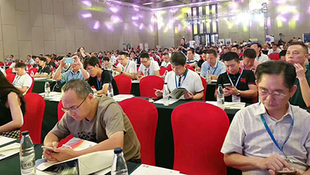 汽车内燃机会2.jpg 汽车内燃机会2.jpg