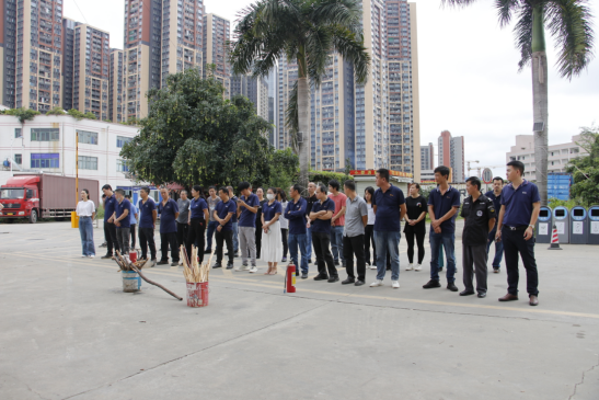 深圳万测组织员工参与消防演练77.png