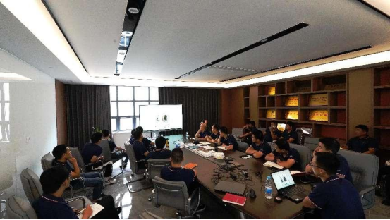 2023年服务中心年中总结培训会100.png